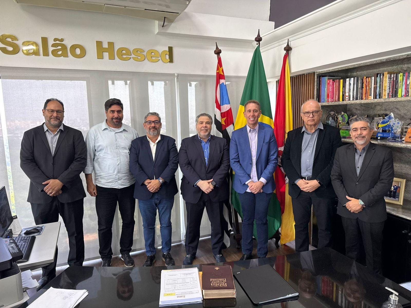 Meeting with the Mayor of Sorocaba and his team